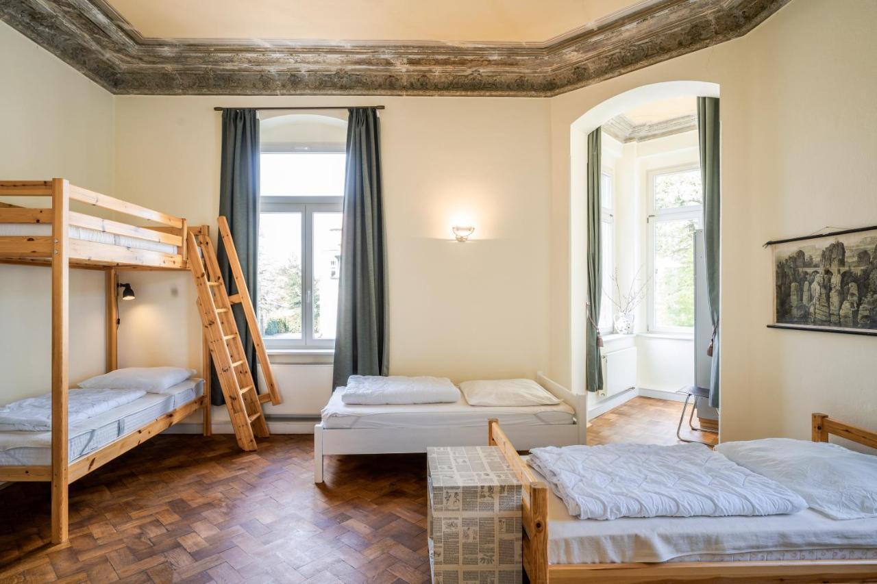Schmidt Apartment *
